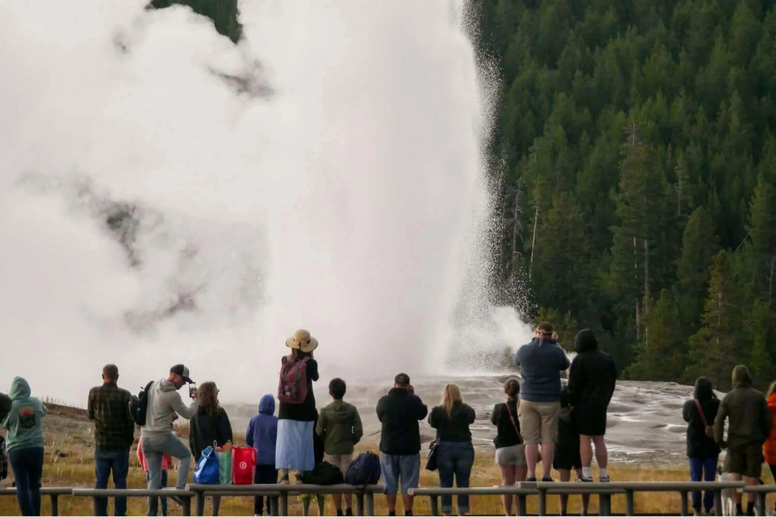 Yellowstone National Park Crowd Avoidance Guide